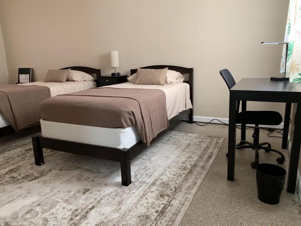 Sebastian Gardens Inn & Suites ภายนอก รูปภาพ